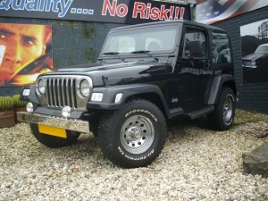 jeep-wrangler-suv-terreinwagen-benzine-zwart-005--69589177-Medium